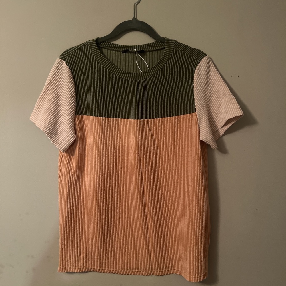 Color block t shirt. Thick material.